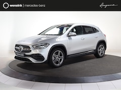 Mercedes-Benz GLA-Klasse - 250 e AMG Line | Panoramadak | Elektrische achterklep | Sfeerverlichting | Apple Carplay |