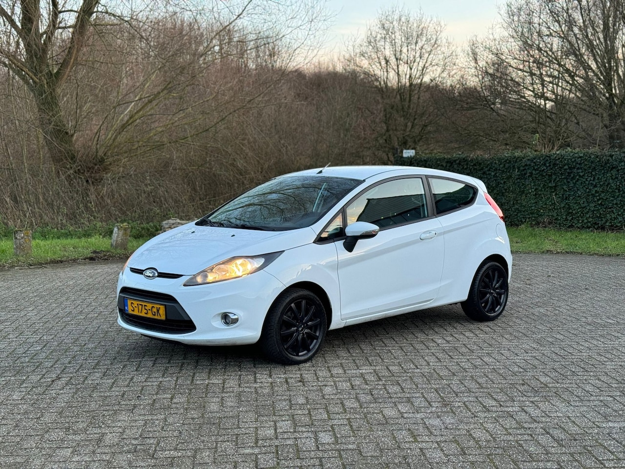 Ford Fiesta - 1.25 Trend AIRCO I NWE APK I WEINIG KM I NETTE AUTO - AutoWereld.nl