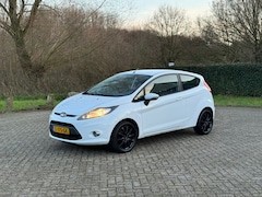 Ford Fiesta - 1.25 Trend AIRCO I NWE APK I WEINIG KM I NETTE AUTO