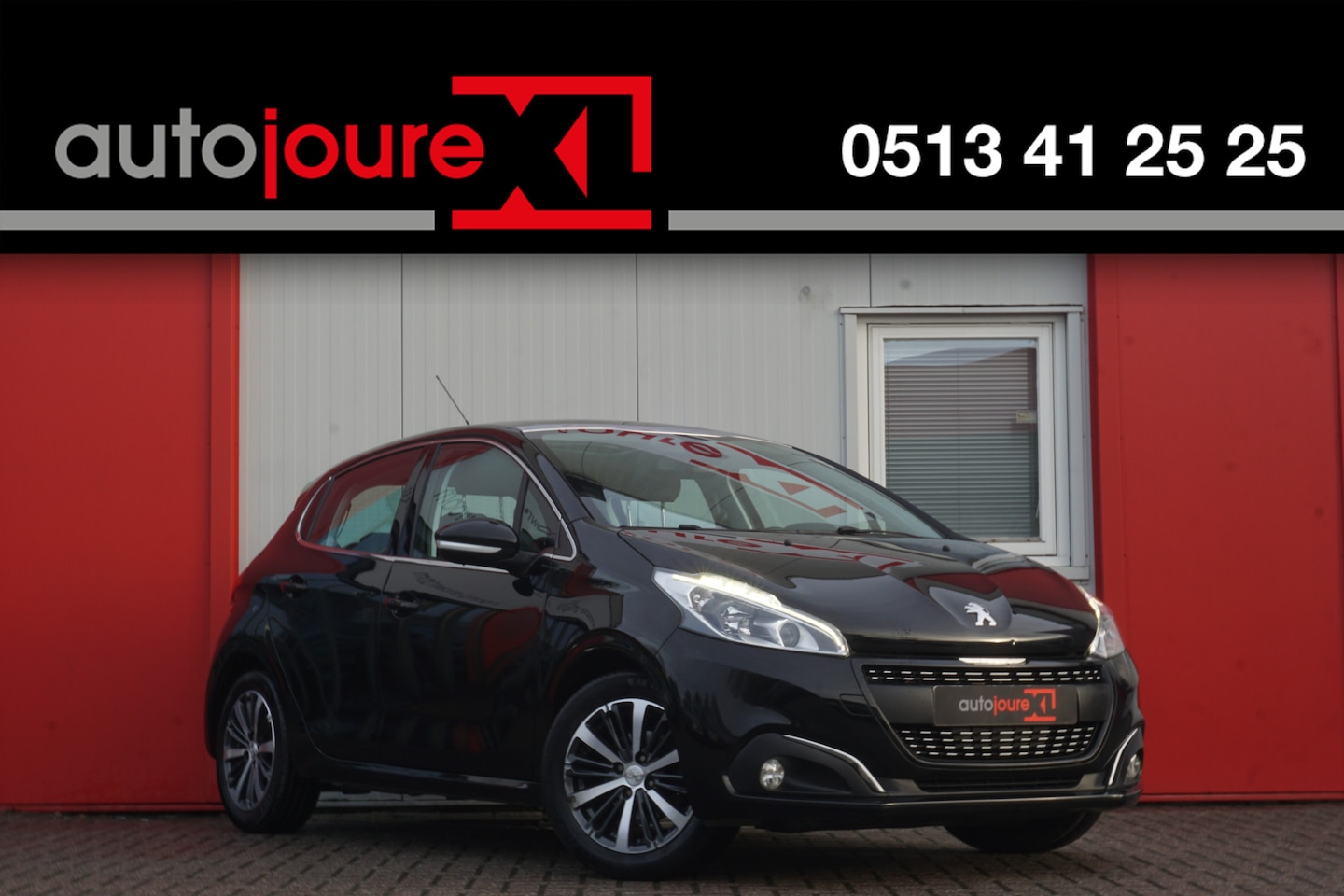 Peugeot 208 - 1.6 BlueHDi Allure | Camera | Panoramadak | Cruise Control | Navigatie | Origineel NL | - AutoWereld.nl