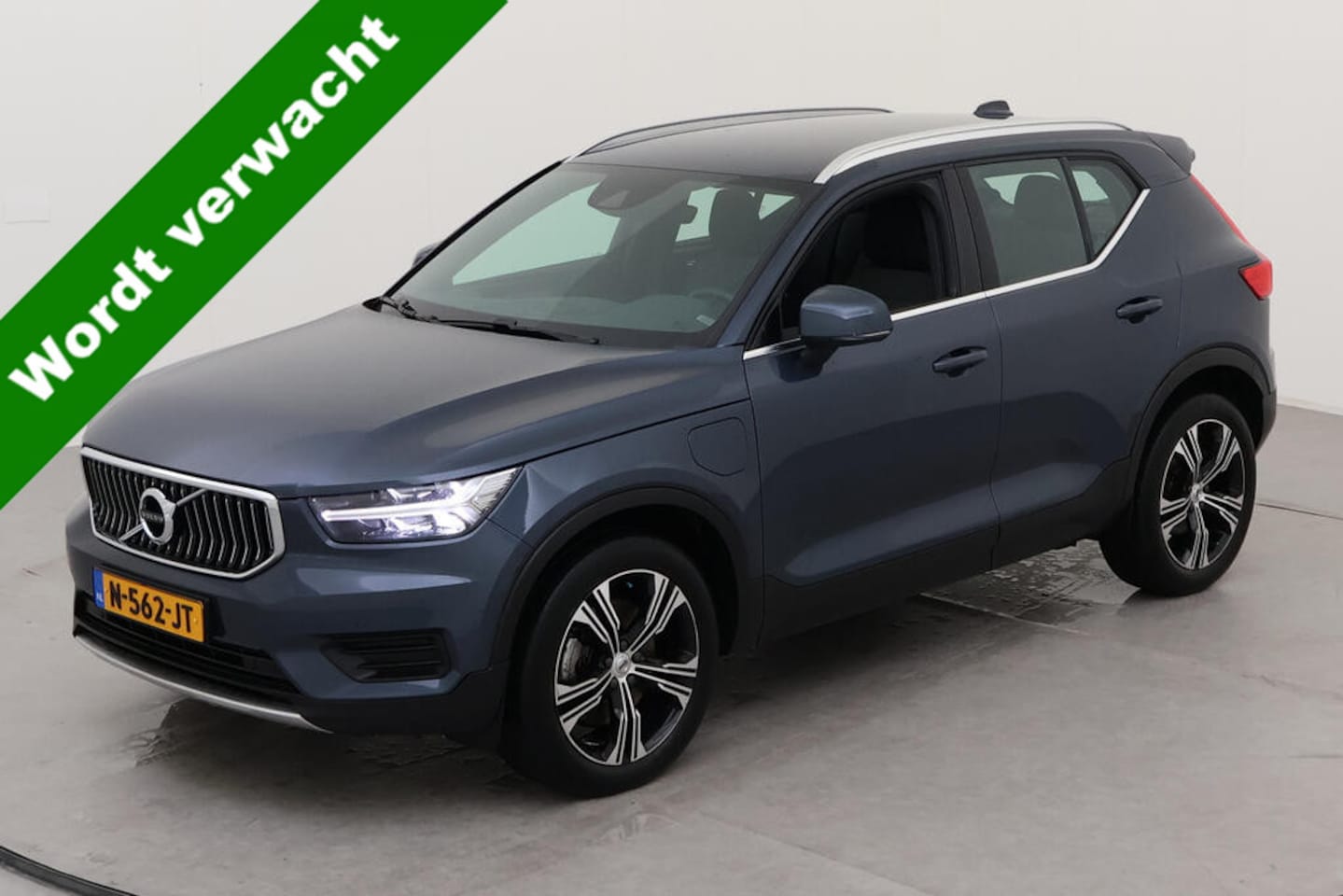 Volvo XC40 - 1.5 T4 Recharge Inscription Expression NL AUTO | STOELKOELING | CAMERA | STOELVERW | ADAPT - AutoWereld.nl