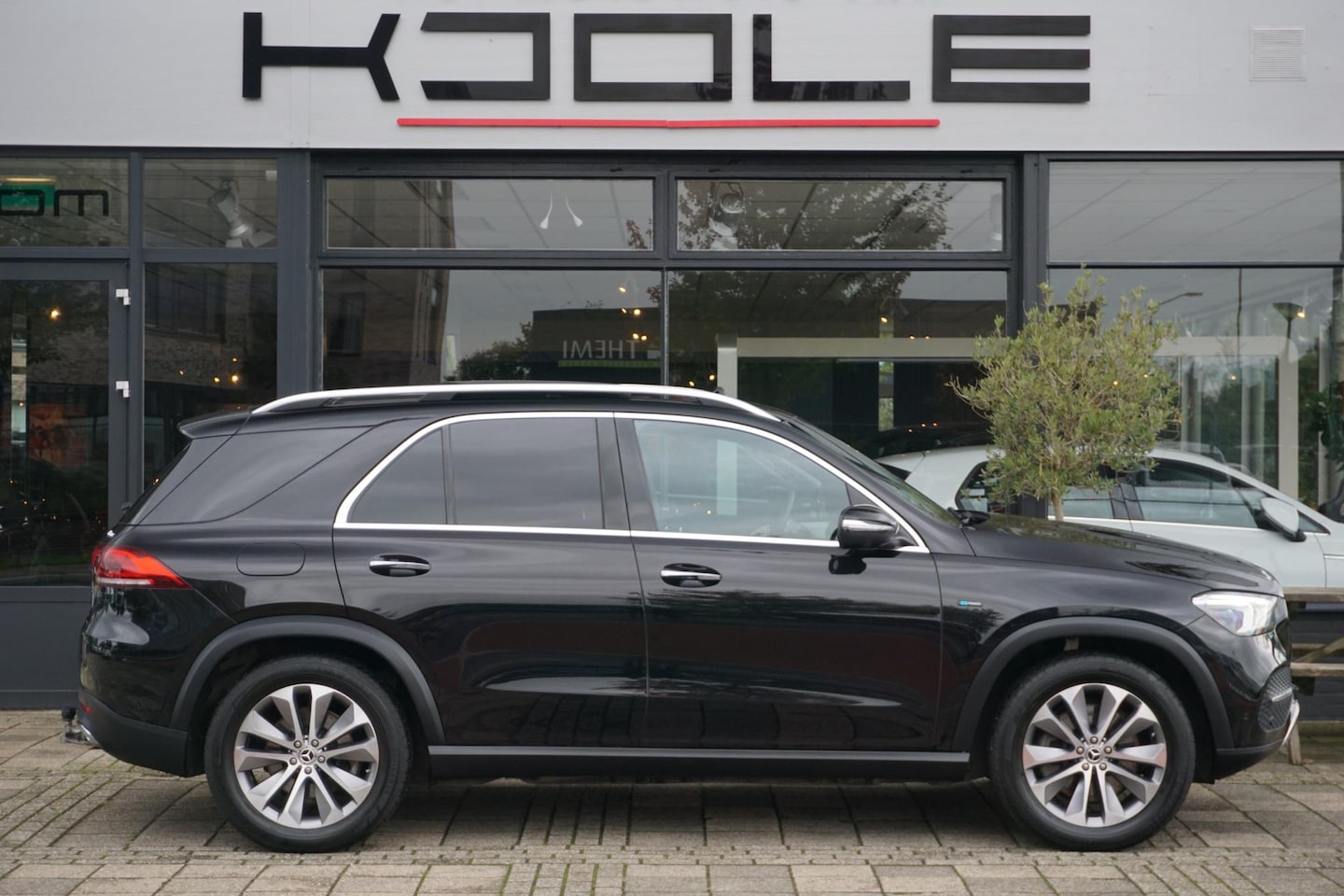 Mercedes-Benz GLE-Klasse - 350 e 4MATIC | Pano | Trekhaak - AutoWereld.nl