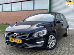 Volvo V60 - 2.0 D3 Navigatie Stoelverwarming Trekhaak Airco