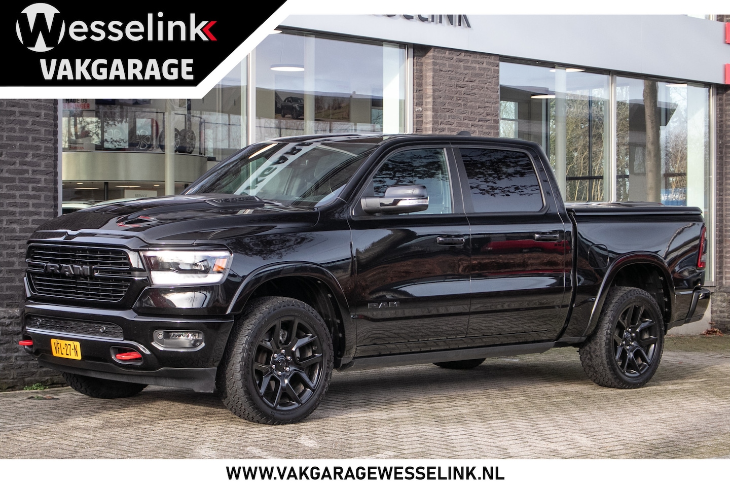 Dodge Ram 1500 - 5.7 V8 4x4 Crew Cab Laramie 5.7 V8 4x4 Crew Cab LARAMIE - AutoWereld.nl