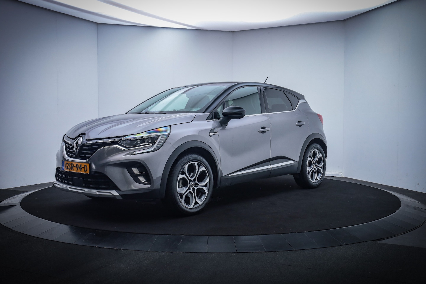 Renault Captur - 1.3TCe 155PK Aut. INTENS FULL LED/1/2 LEDER/CAMERA/ - AutoWereld.nl