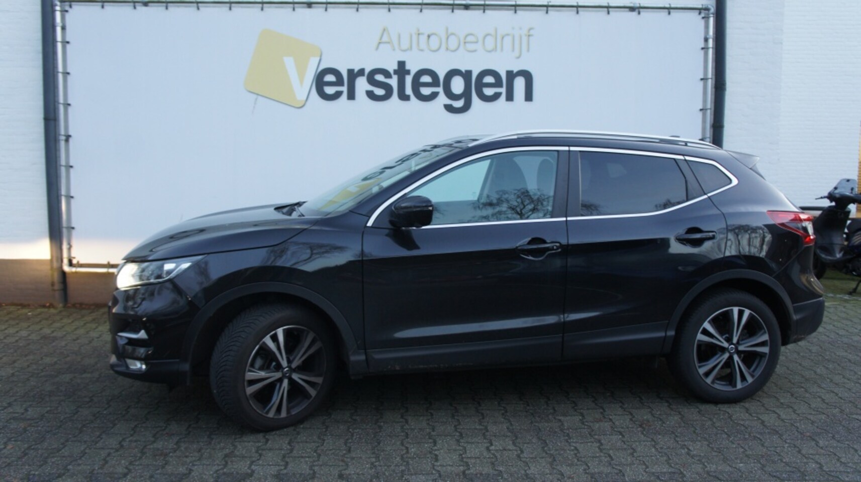 Nissan Qashqai - 1.3 DIG-T N-Connecta - AutoWereld.nl