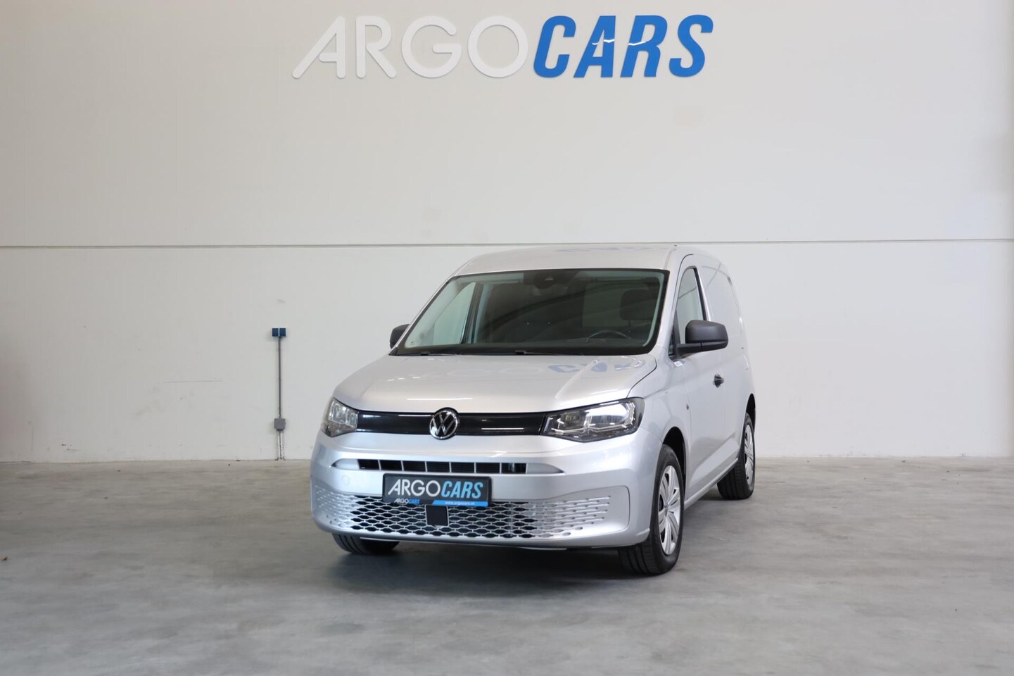 Volkswagen Caddy Cargo - 2.0 TDI Trend DSG APPLE CARPLAY PDC CLIMA ASSIST VOLLE AUTO LEASE V/A €199,- P.M. INRUIL M - AutoWereld.nl