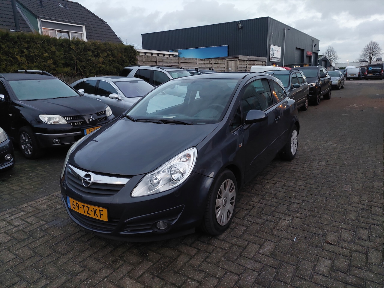 Opel Corsa - 1.4-16V Enjoy 1.4-16V Enjoy - AutoWereld.nl