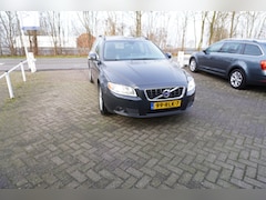 Volvo V70 - 1.6 T4 Limited Edition TREKHAAK CRUISE STOELVERWARMING NAVI