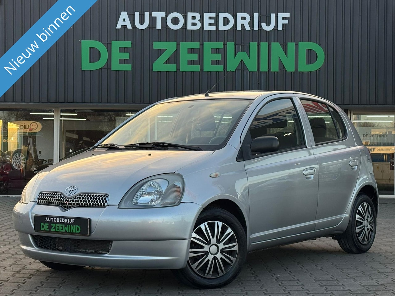 Toyota Yaris - 1.3-16V VVT-i Sol |AUTOMAAT |AIRCO|5 Deur's - AutoWereld.nl