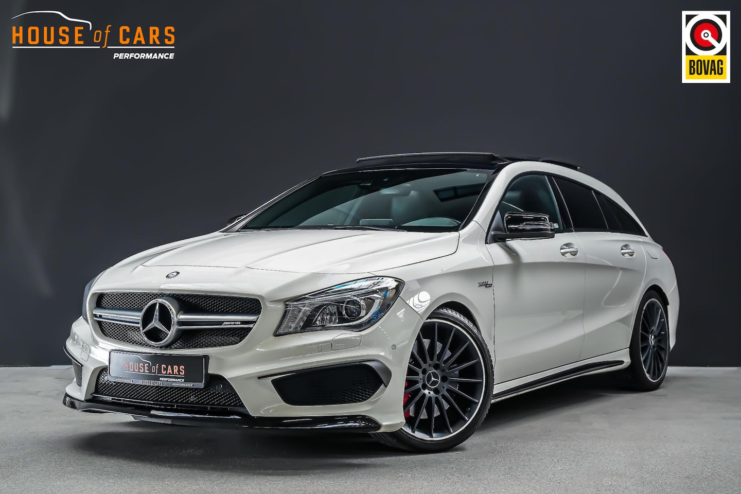 Mercedes-Benz CLA-klasse Shooting Brake - 45 AMG 360pk 4MATIC OrangeArt Edition |panoramadak|BLIS|elk. achterklep|parkeersensoren en - AutoWereld.nl