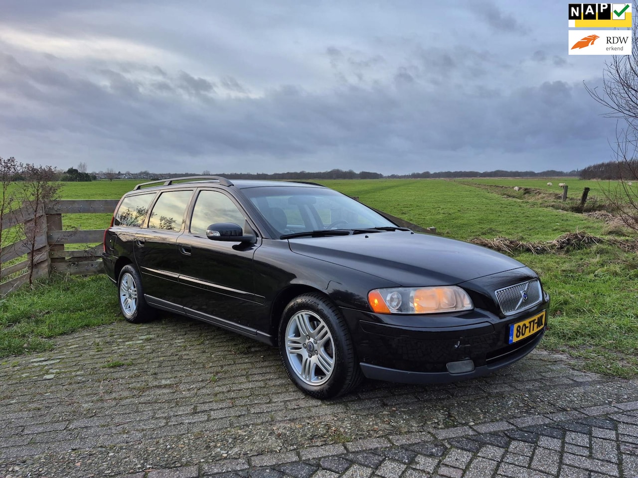 Volvo V70 - 2.4 Edition 2.4 Edition, AUTOMAAT - AutoWereld.nl