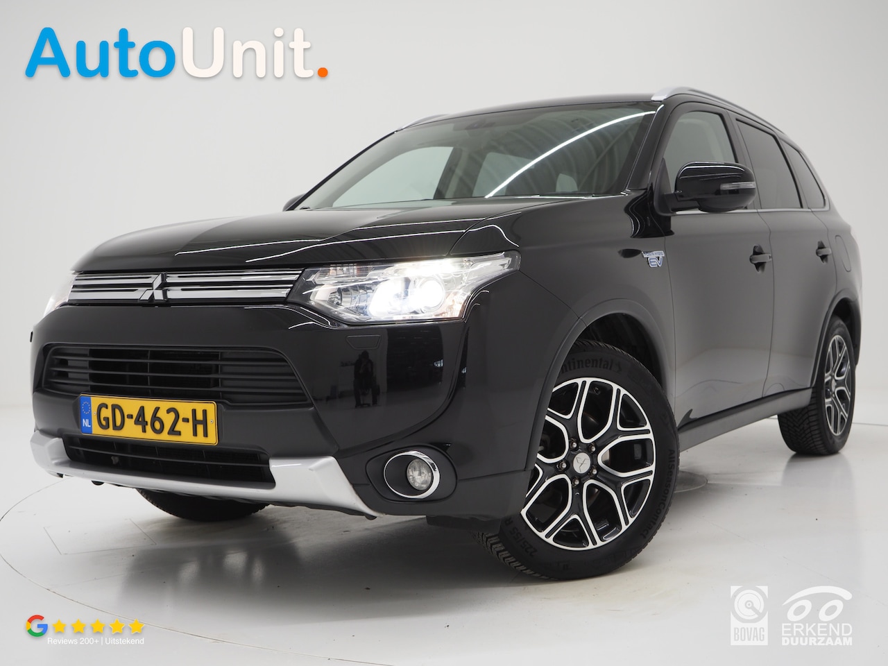 Mitsubishi Outlander - 2.0 PHEV Executive Edition X-Line | Camera | Keyless | Stoelverwarming | Trekhaak - AutoWereld.nl