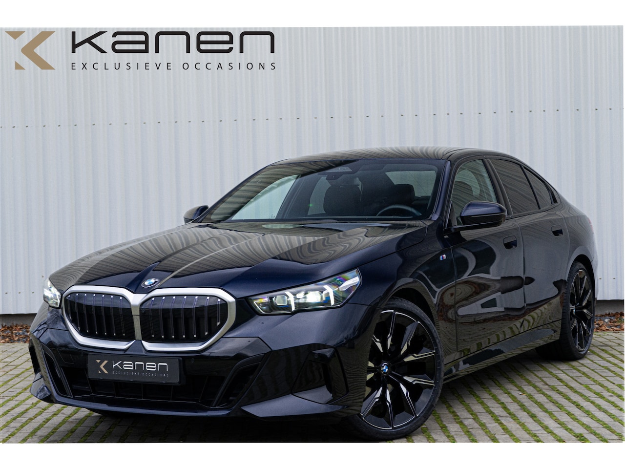 BMW 5-serie - 520i M Sport ACC HarmanK 360 Carbon Stoelvent. Headup Memory Ambient. - AutoWereld.nl