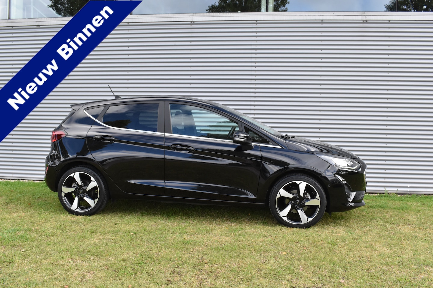 Ford Fiesta - 1.0 EcoBoost Hybrid Titanium Automaat luxe uitvoering - AutoWereld.nl