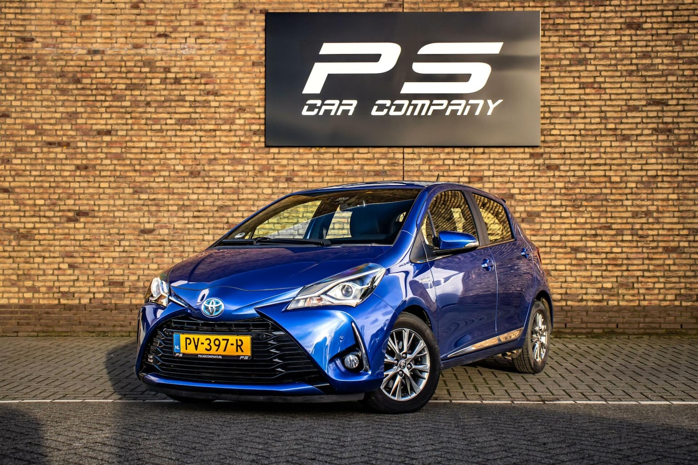 Toyota Yaris - 1.5 Hybrid Executive 1.5 Hybrid Executive, Automaat, NAP, Half Leder - AutoWereld.nl