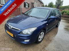 Hyundai i30 - 1.6i CVVT DynamicVersion Airco Nette auto