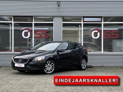 Volvo V40 - 2.0 D4 Summum Business | AIRCO TREKHAAK NAVI STOELVERWARMING LMV |