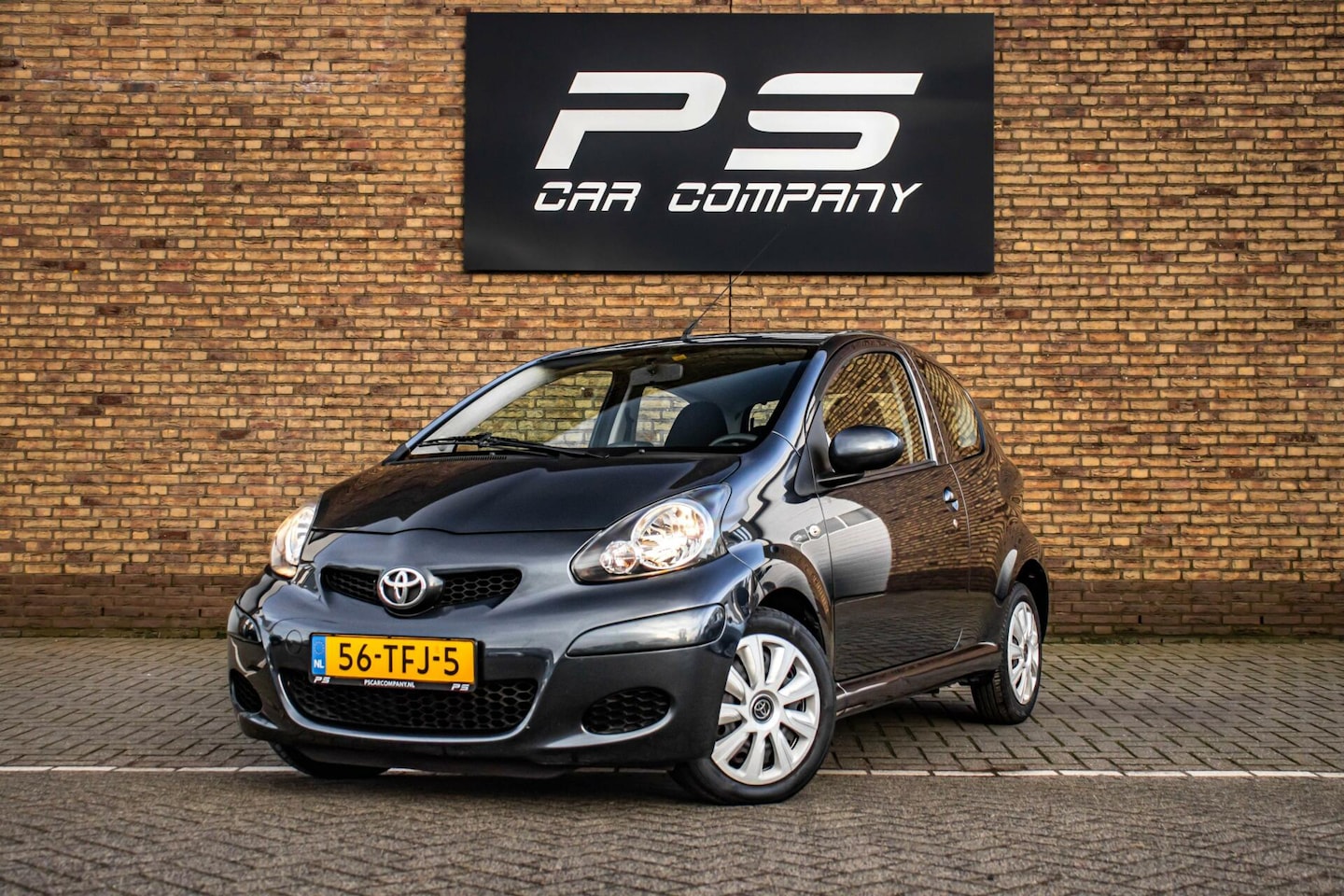 Toyota Aygo - 1.0-12V Comfort Navigator 1.0-12V Comfort Navigator, Automaat, NAP, Airco - AutoWereld.nl