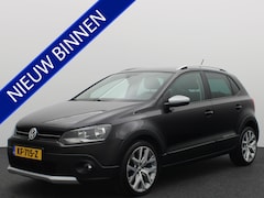 Volkswagen Polo - 1.2 TSI Cross AUTOMAAT / TREKHAAK / NAVI / CLIMA / PDC / CRUISE / CARPLAY / NL-AUTO