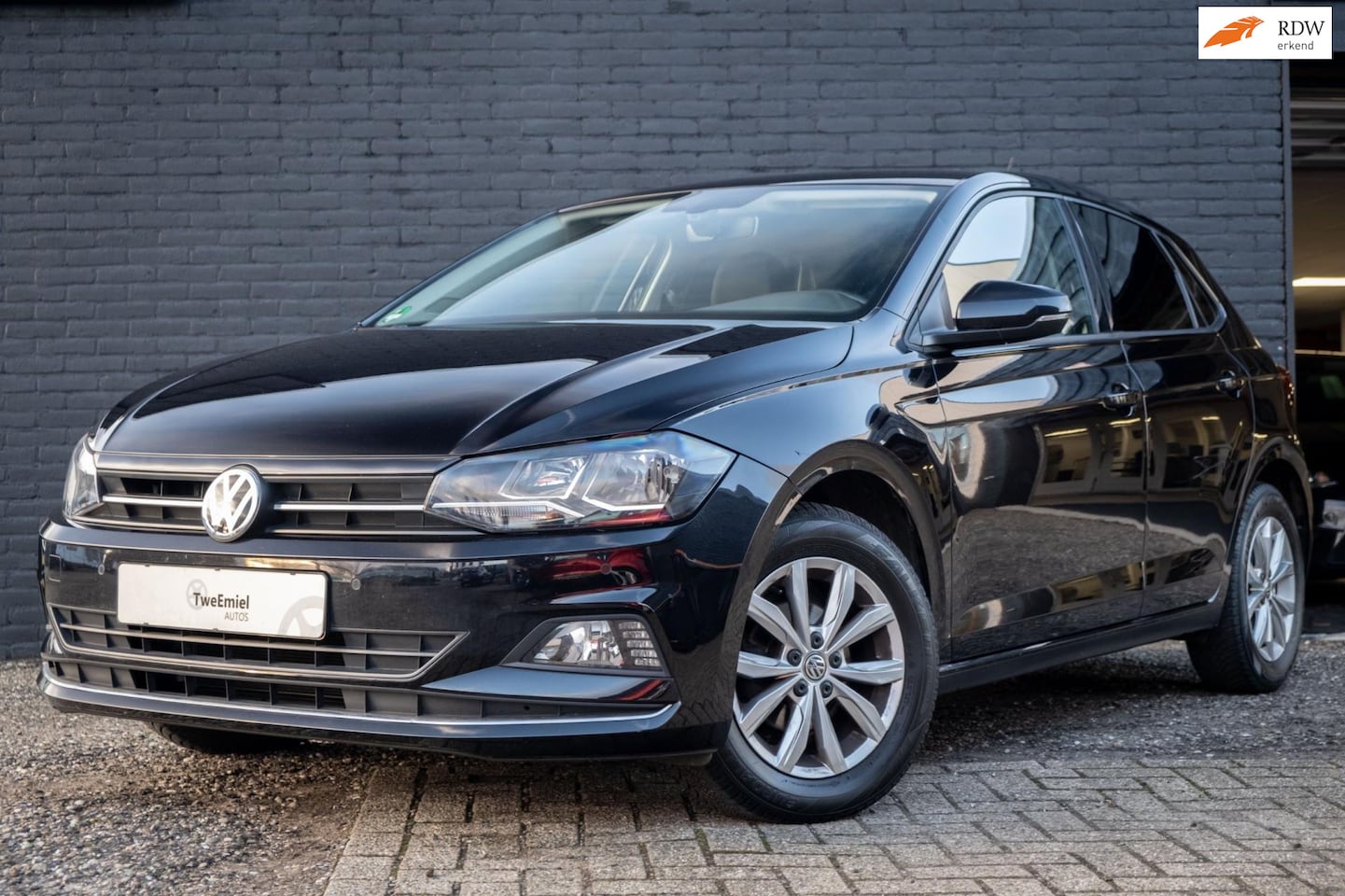 Volkswagen Polo - 1.0 TSI Highline | Navi | PDC | Stoelverwarming - AutoWereld.nl