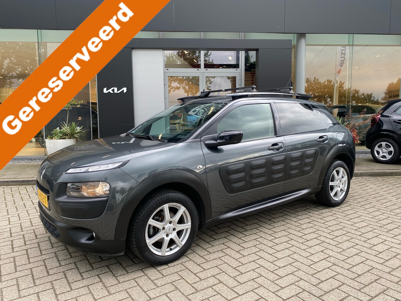 Citroën C4 Cactus - 1.2 e-VTi Feel trekhaak | Camera | Airco | Cruise | Info Jeroen 0492-588980 - AutoWereld.nl