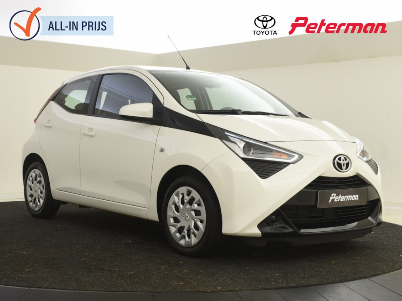 Toyota Aygo - 1.0 VVT-i x-play Automaat | Camera - AutoWereld.nl