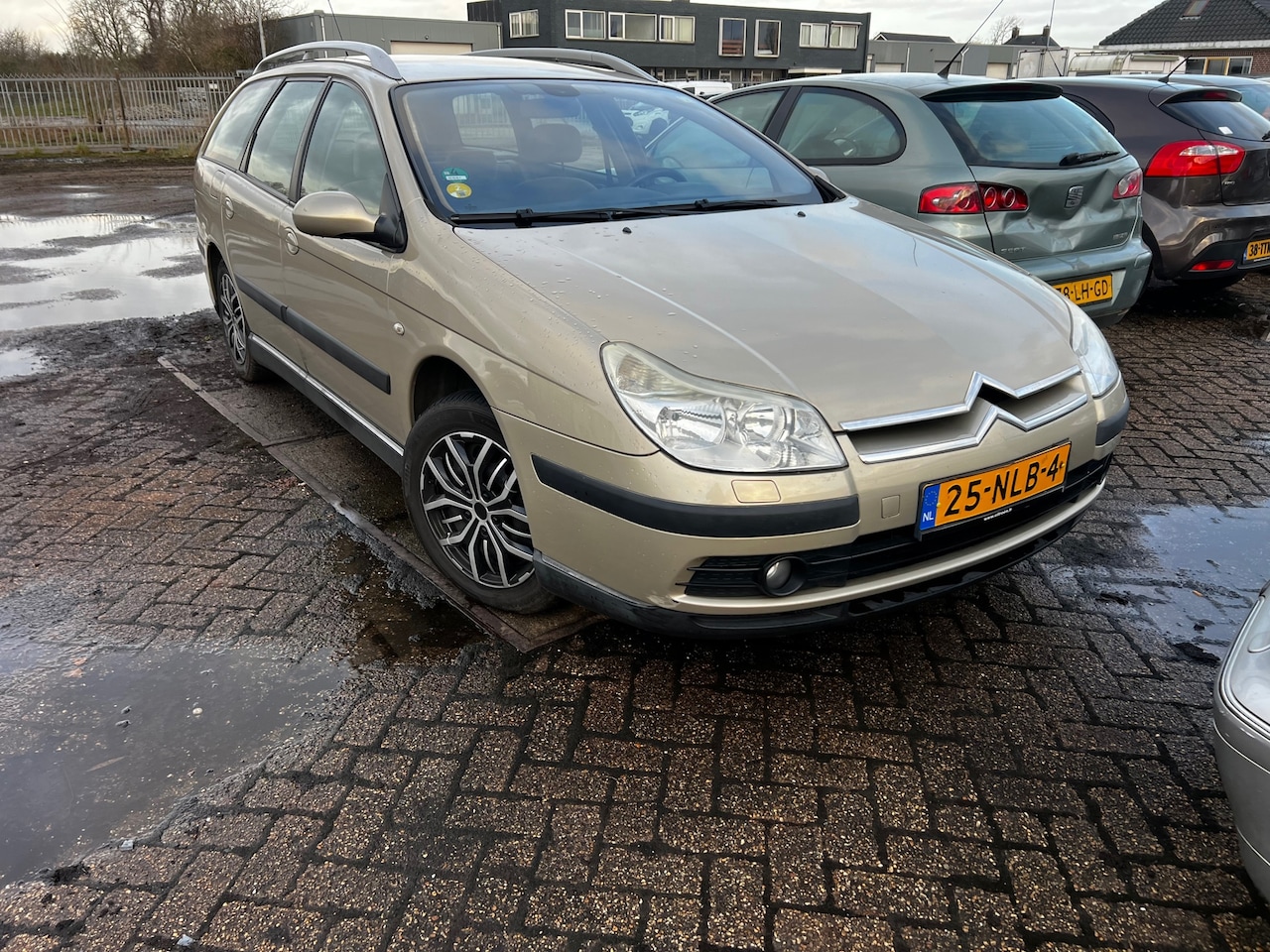 Citroën C5 Break - 2.0-16V Ligne Prestige Airco trekhaak - AutoWereld.nl