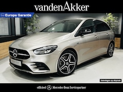 Mercedes-Benz B-klasse - 250e AMG // Trekhaak // Camera // Sfeerverlichting // Night Pakket // Carplay // Dode hoek