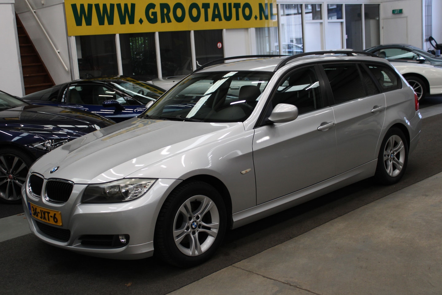 BMW 3-serie Touring - 316i Business Line Airco, Cruise Control, Trekhaak, Stuurbekrachtiging - AutoWereld.nl