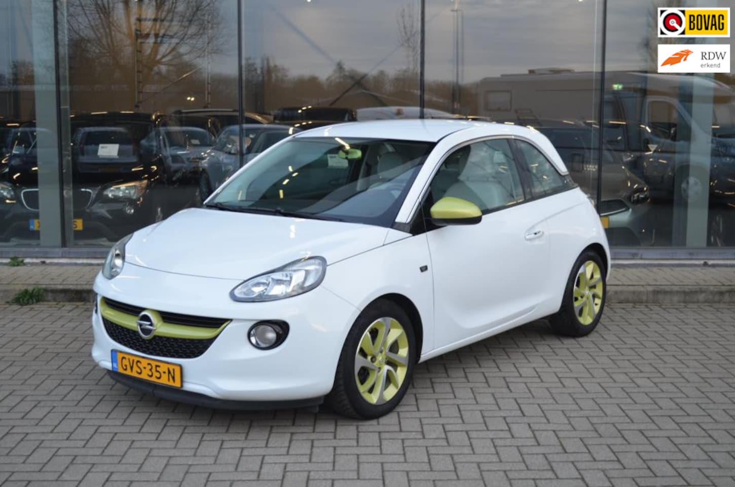 Opel ADAM - 1.2 Glam | Cruise control | Airco | Dynamische stuurbedining | Automatisch dimlicht - AutoWereld.nl