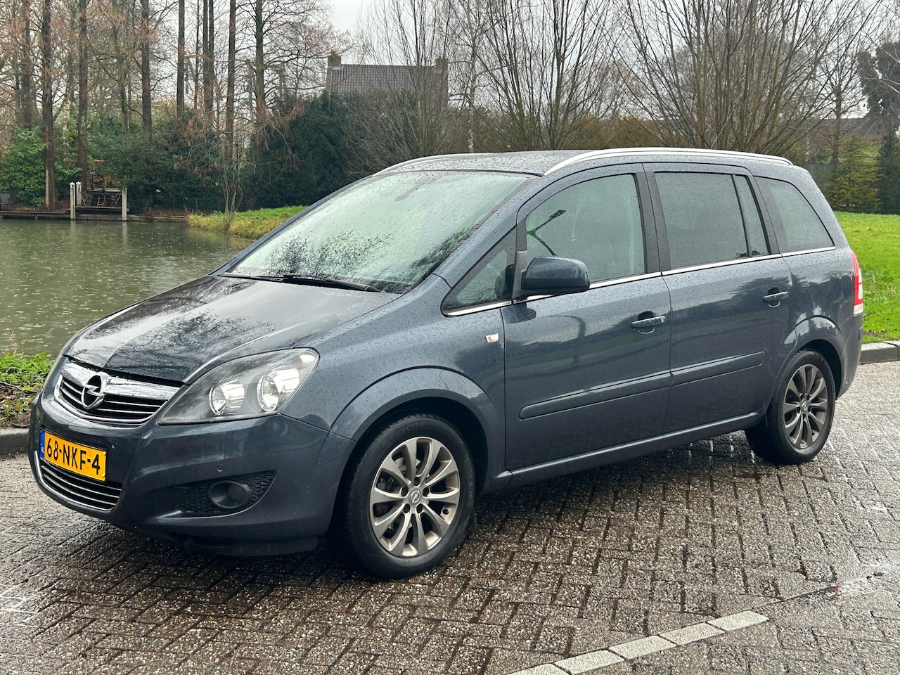 Opel Zafira - 1.8 111 years Edition 2010 7-persoons! Trekhaak! Airco! Goed rijdend! Cruise control! - AutoWereld.nl