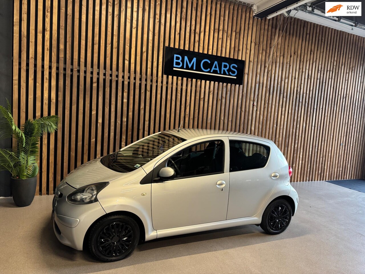 Toyota Aygo - 1.0-12V [bj 2006] 5DRS|Airco|Camera! - AutoWereld.nl