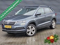 Skoda Karoq - 1.0 TSI Style Business DSG | Panodak | RS Sportstoelen | Apple Carplay | Camera | Stoelver