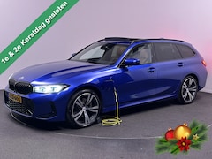 BMW 3-serie Touring - 330e M Sport Plug In Hybrid PHEV | Lederen Competition Stoelen Memory | Panoramadak | Trek