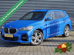 BMW X1 - sDrive20i M Sport 192pk Misano Blauw Metallic | Sportstoelen Verwarmd | Navi Pro | Sfeerve