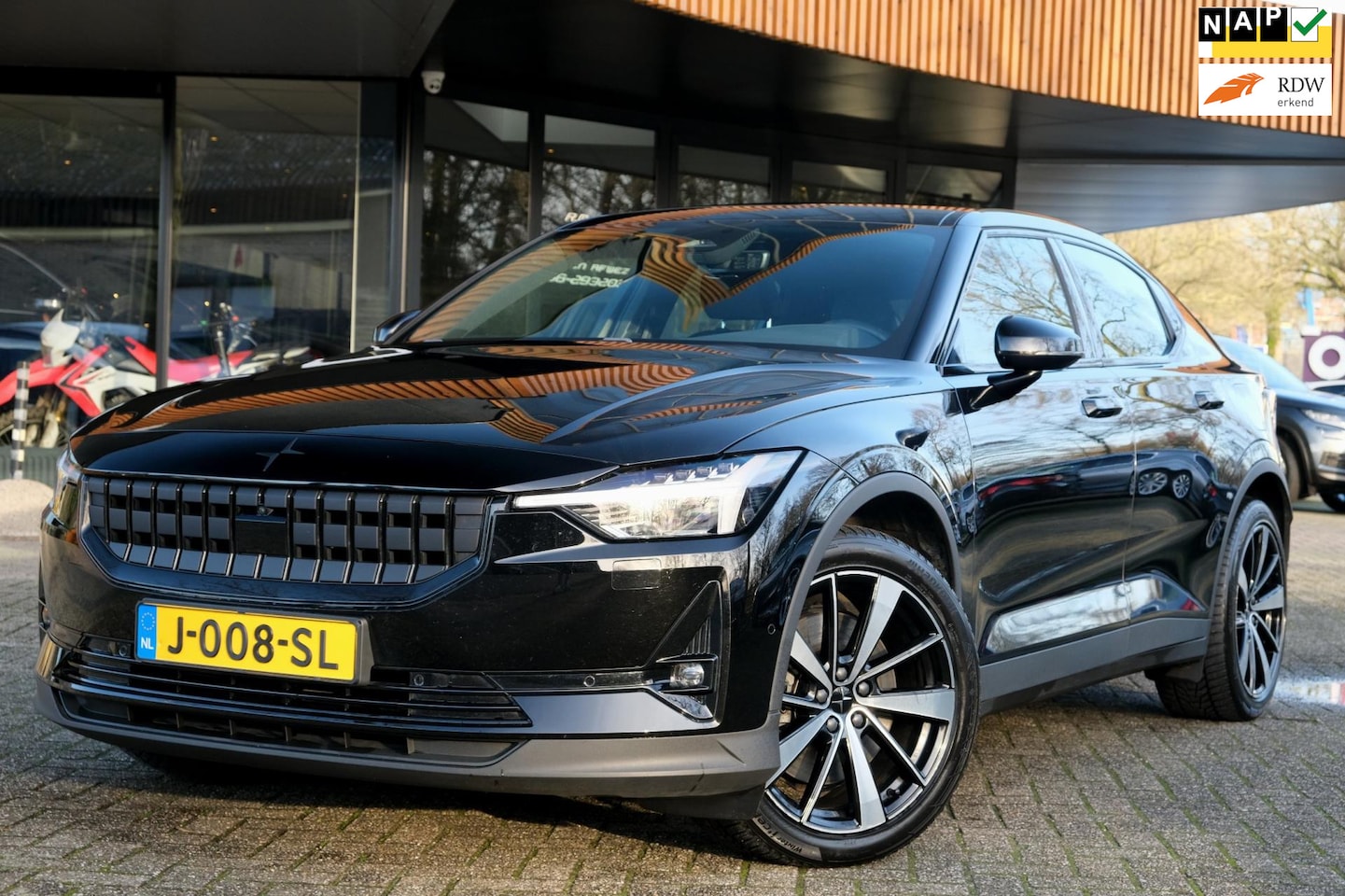 Polestar 2 - Long Range Dual Motor Launch Edition 78kWh/SOH91%/Pano/Trekhaak/ACC/Lane/Blis/ - AutoWereld.nl