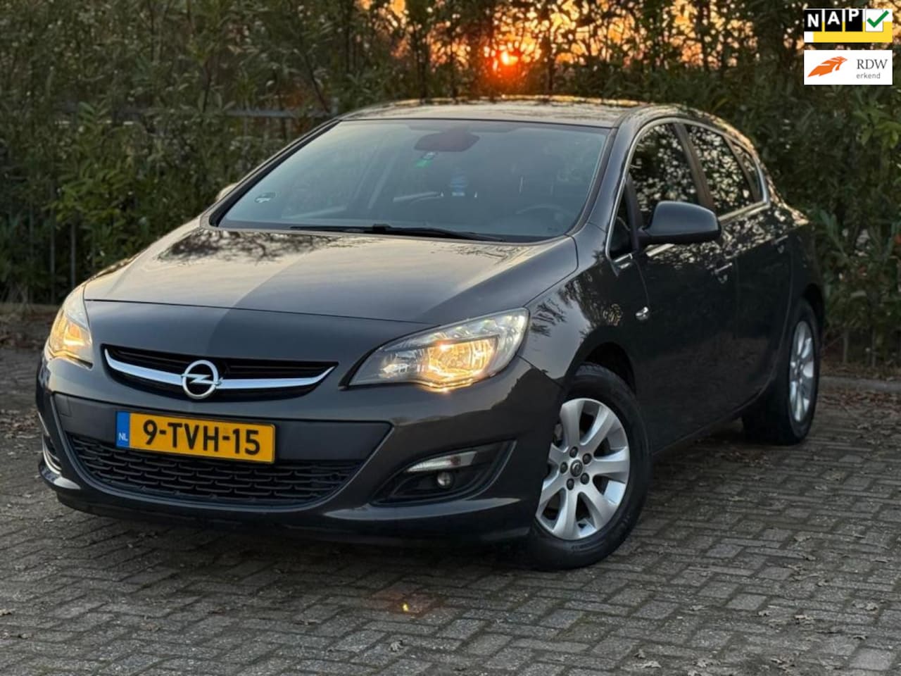 Opel Astra - 1.4 Business+ 1.4 Business + - AutoWereld.nl