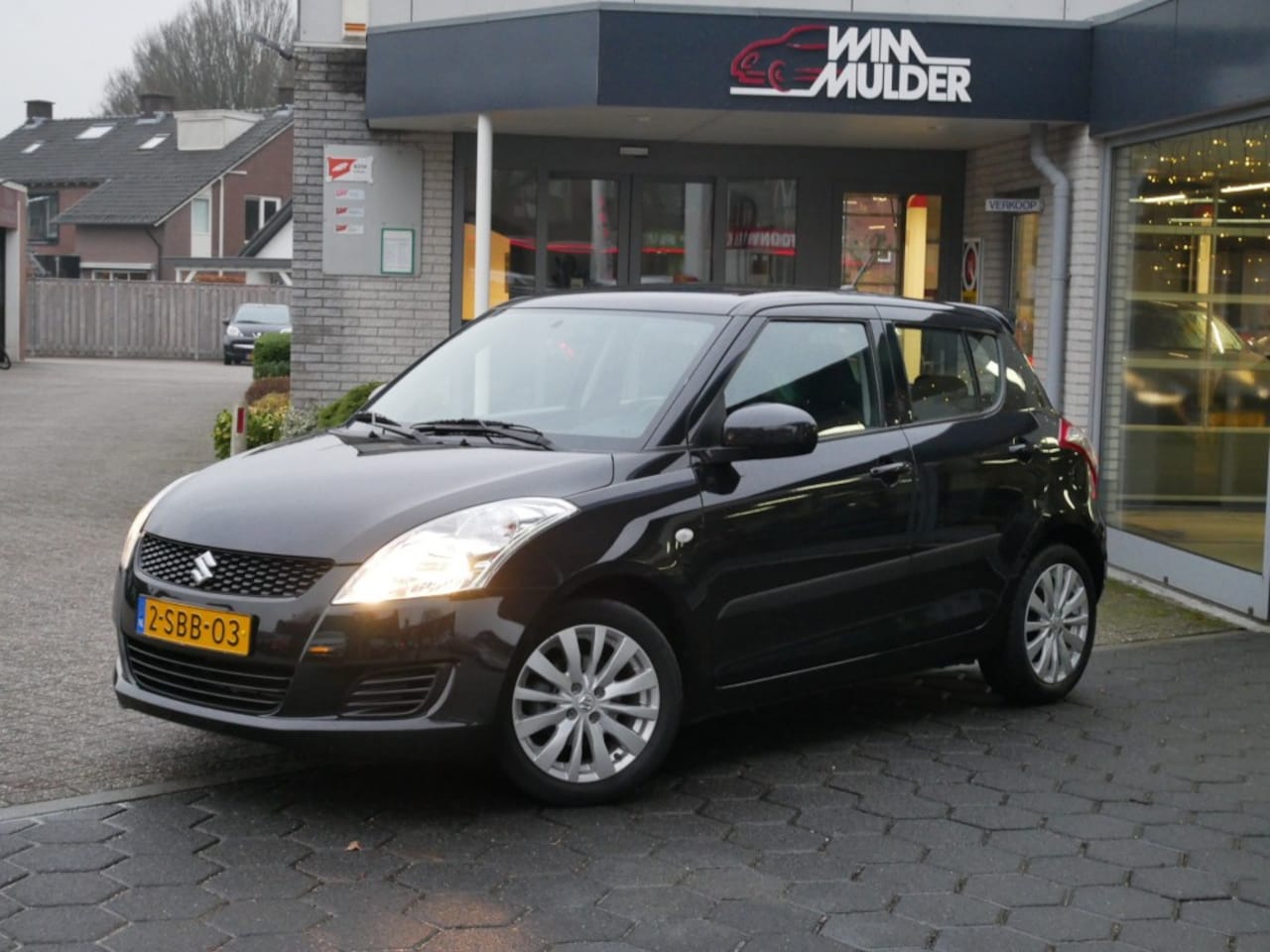 Suzuki Swift - 1.2 BANDIT EASSS    **Airco//Lm ** - AutoWereld.nl