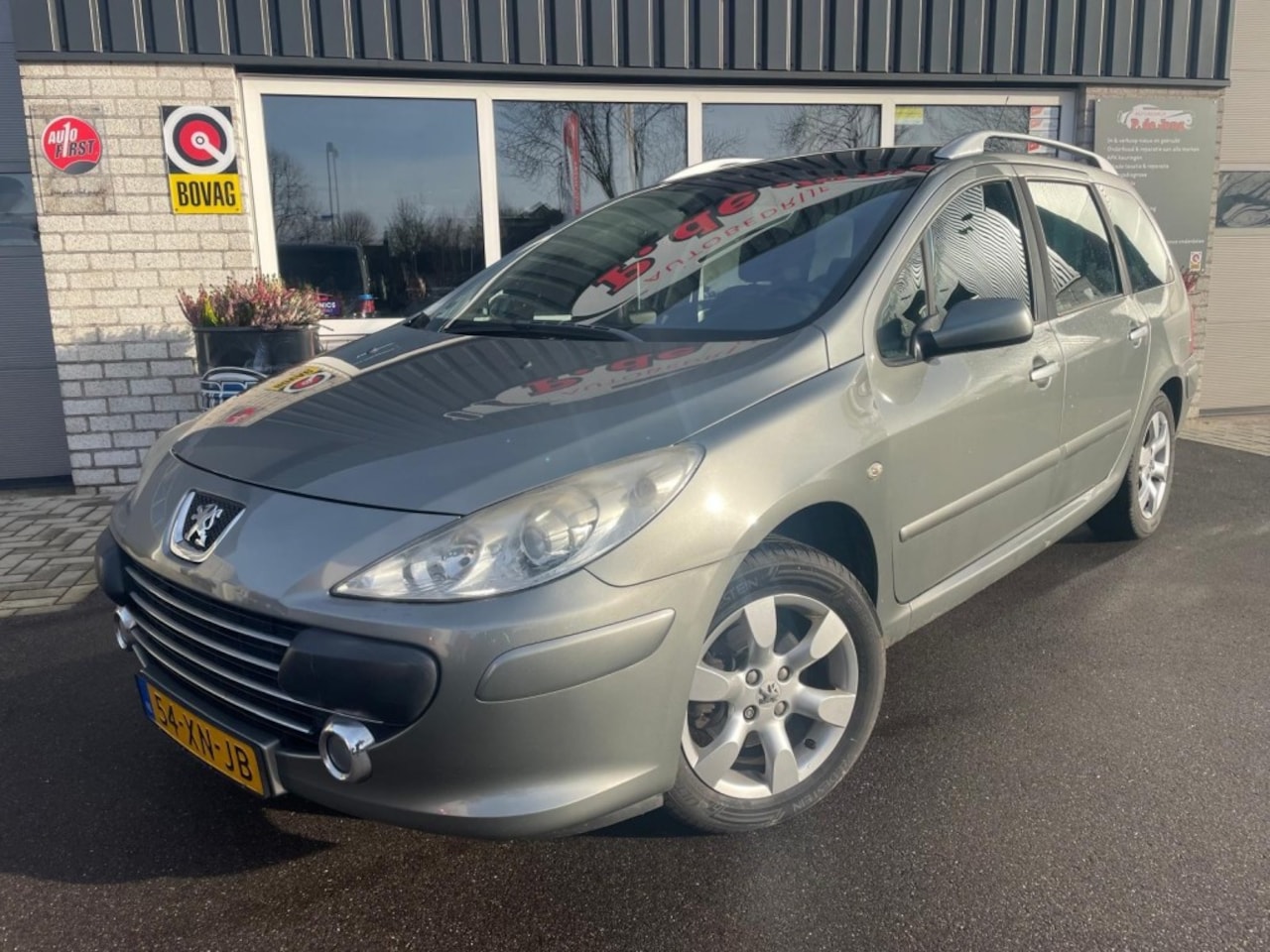 Peugeot 307 - 2.0-16V SW PREMIUM Navi  Pano  Clima  Cruise  Trekhaak - AutoWereld.nl