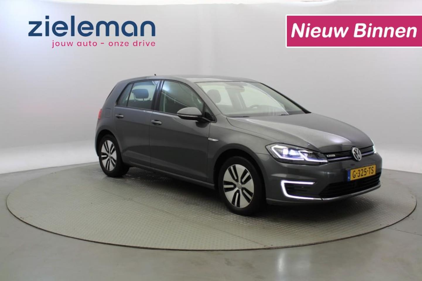 Volkswagen Golf - E-Golf - Digital Cockpit, Camera - AutoWereld.nl