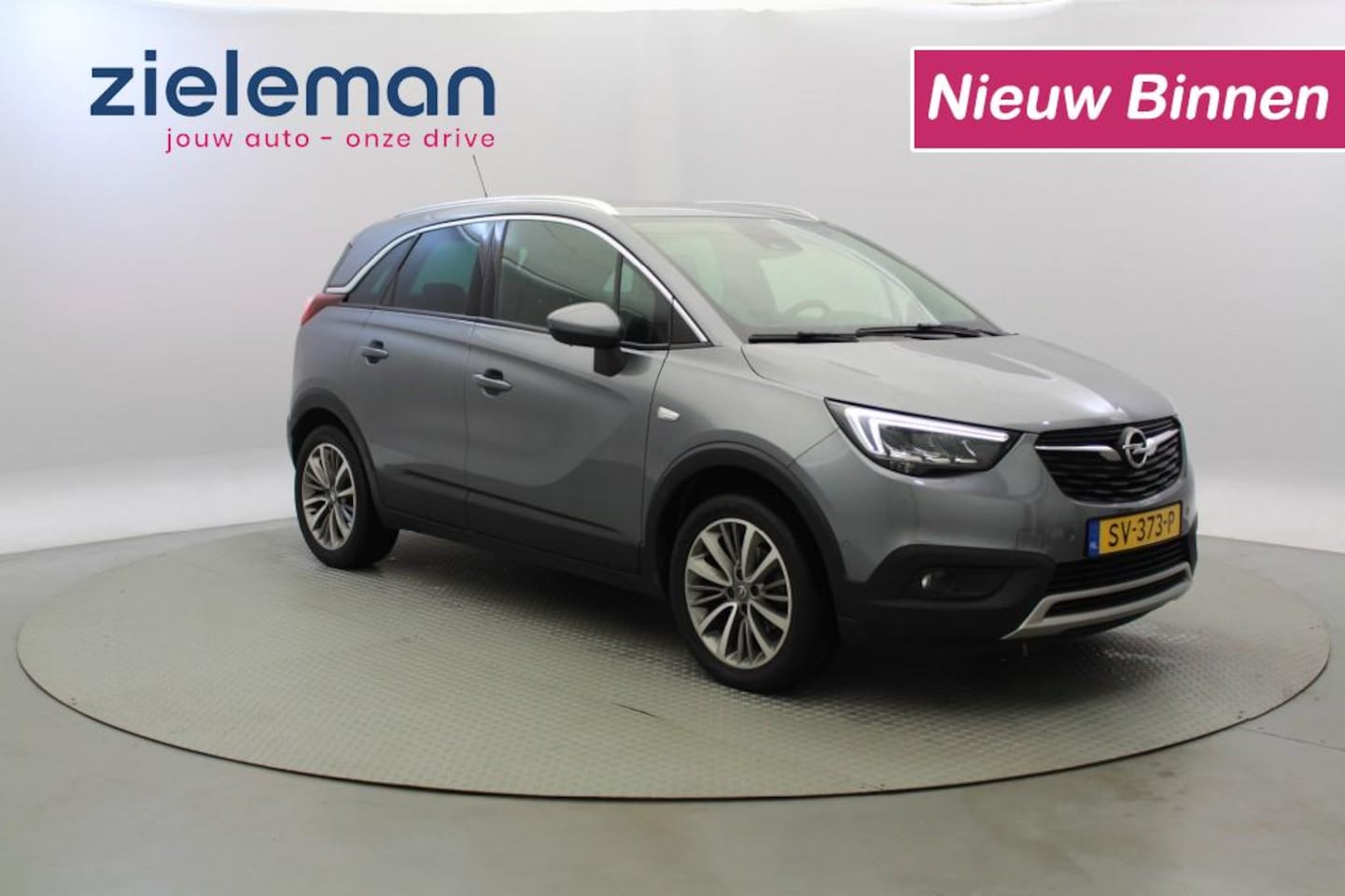 Opel Crossland X - 1.2 Turbo Innovation - Camera, Trekhaak, Carply, Stoelverw. - AutoWereld.nl