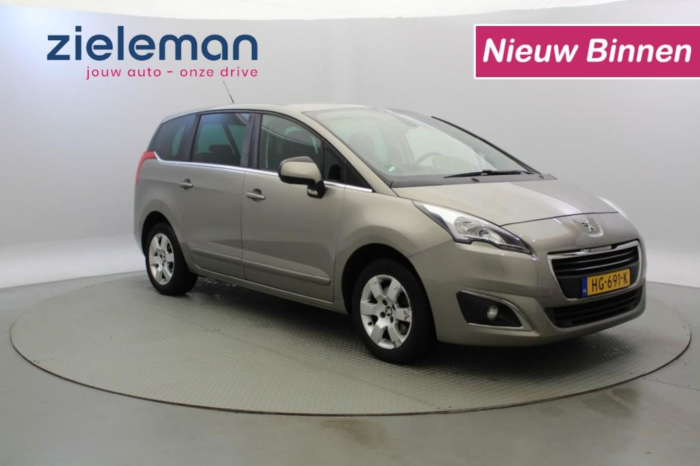 Peugeot 5008 - 1.2 PureTech 7 persoons - AutoWereld.nl