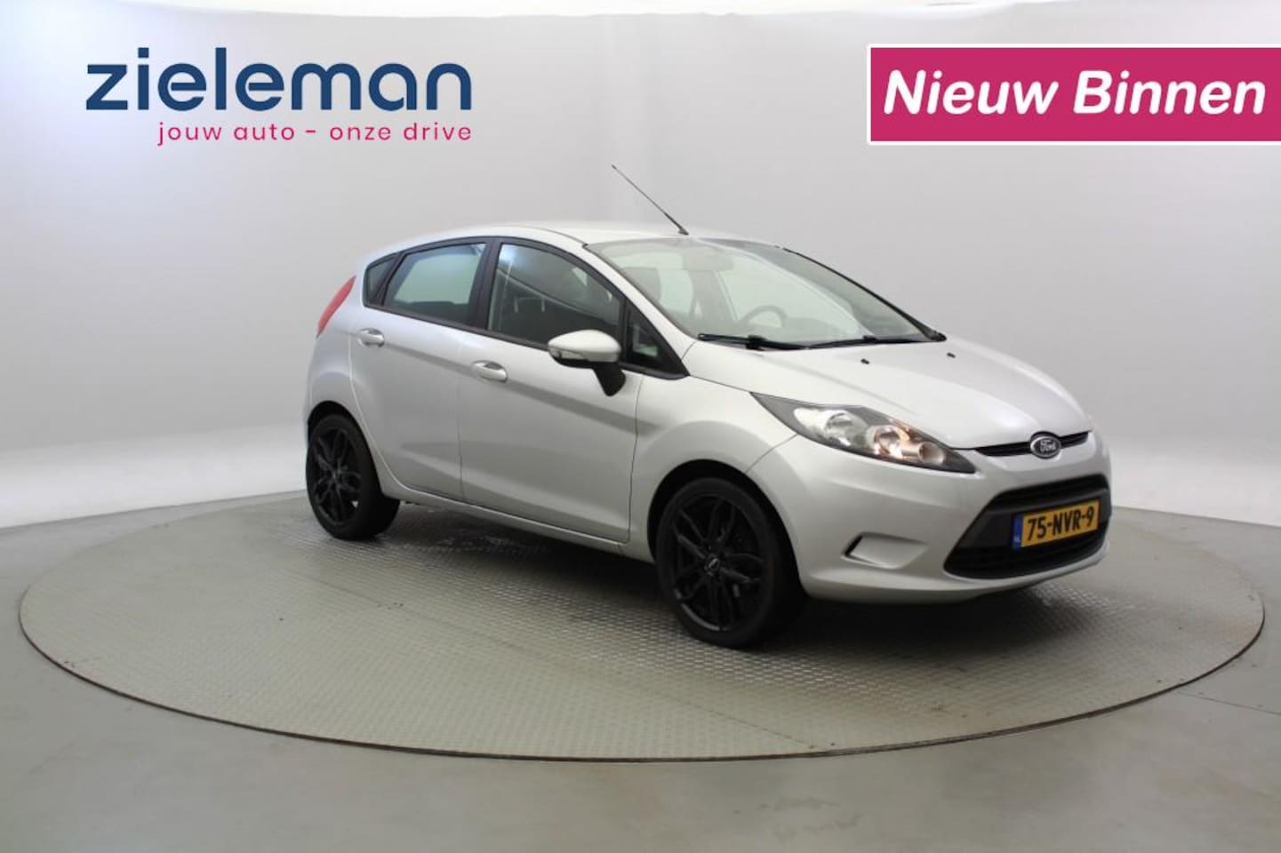 Ford Fiesta - 1.4 Sport Automaat  - Cruise, Airco - AutoWereld.nl