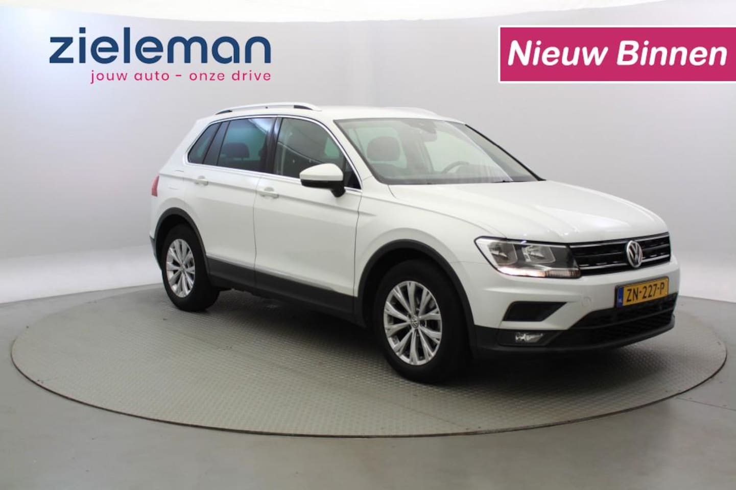 Volkswagen Tiguan - 1.5 TSI ACT Comfortline Business Automaat - AutoWereld.nl