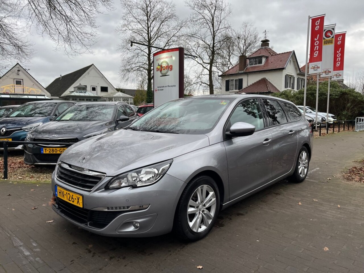 Peugeot 308 - SW 1.6 BLUEHDI / PANODAK / CRUISE CTR. /  NAVI / TREKHAAK - AutoWereld.nl