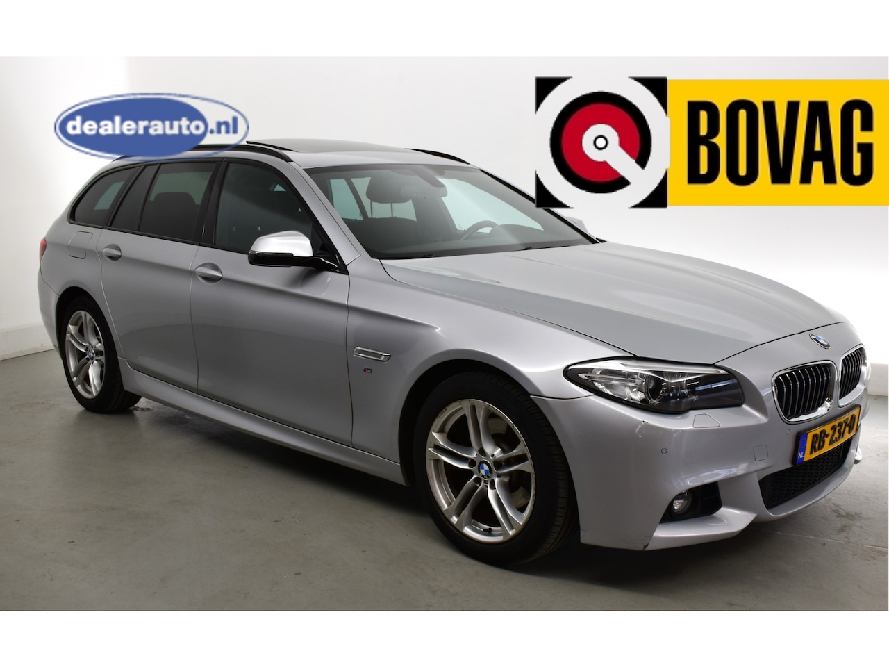 BMW 5-serie Touring - 520d "M"- High Executive M Pakket  Pano dak, export - AutoWereld.nl