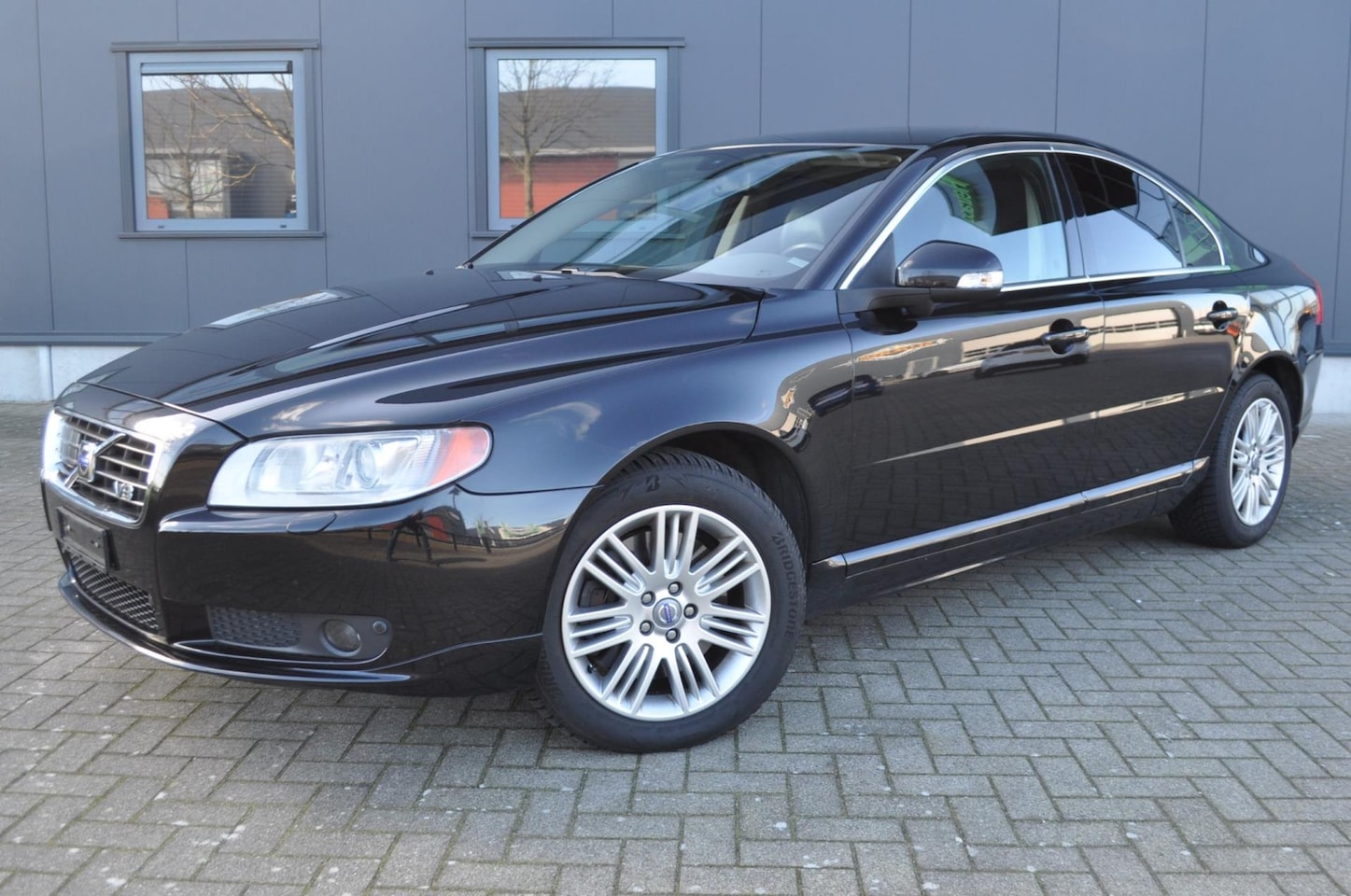 Volvo S80 - 4.4 AWD Summum 4.4 AWD Summum, netto € 14.400, full option, bijtel vriendelijk! - AutoWereld.nl