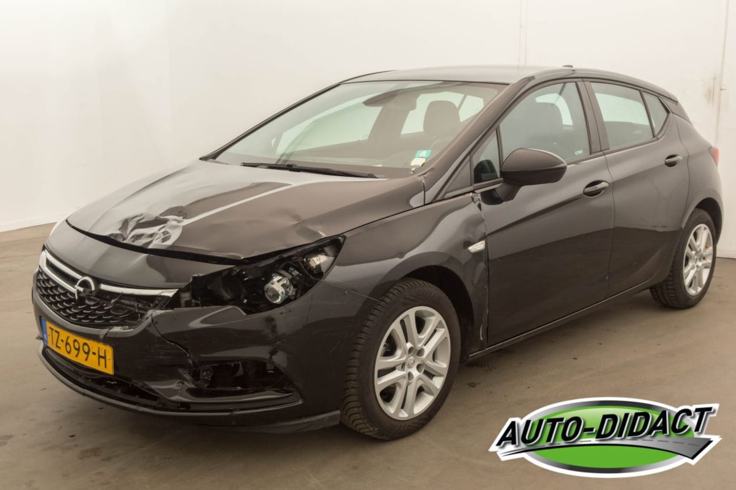 Opel Astra - 1.0 Navi Online Edition - AutoWereld.nl