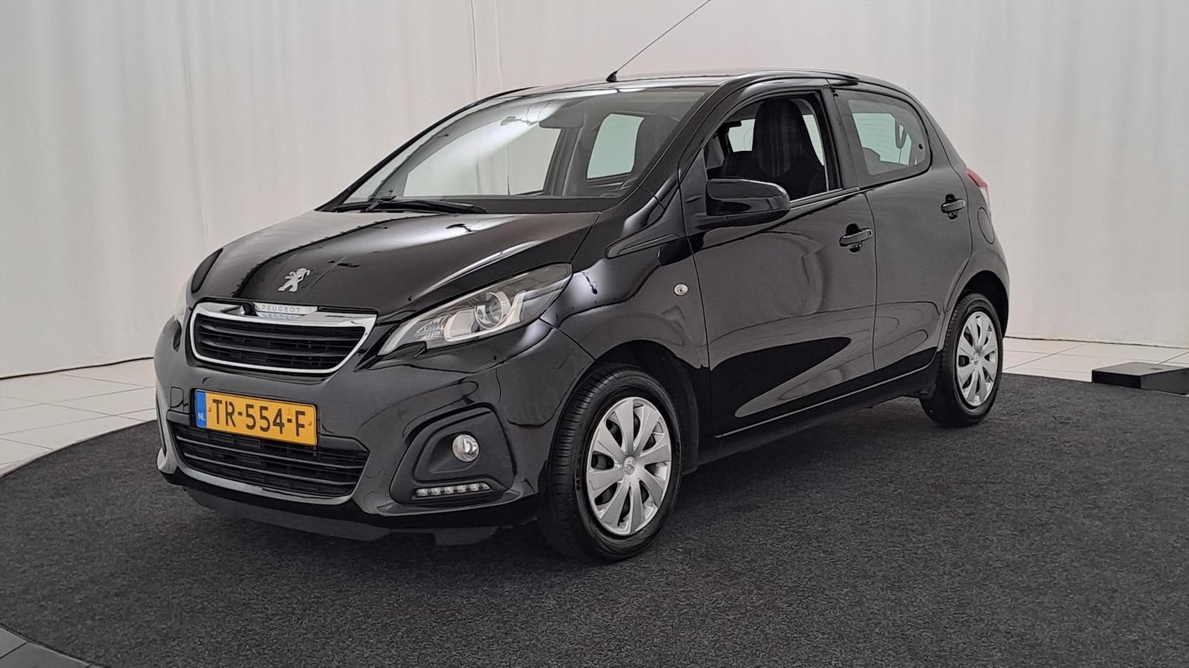 Peugeot 108 - 1.0 e-VTi 72pk 5DRS Active / Airconditioning / Bluetooth - AutoWereld.nl